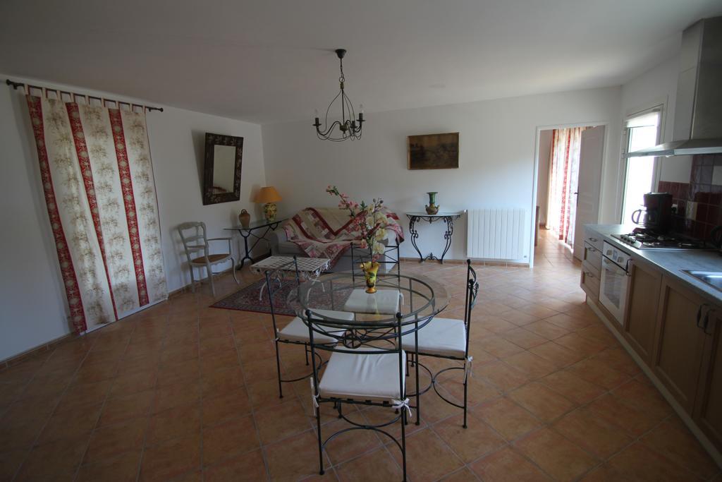 Amour Provence Seguret Bagian luar foto
