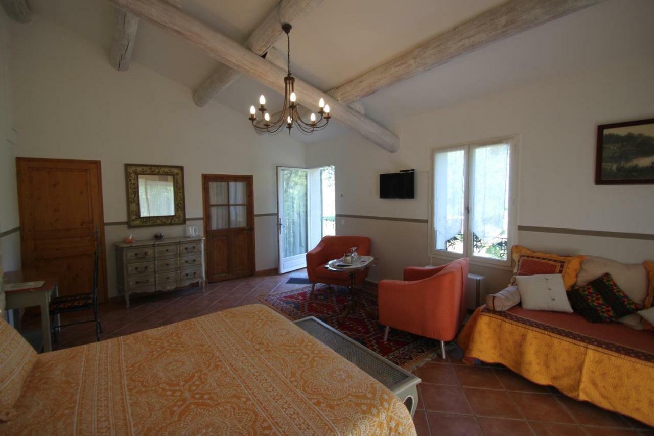 Amour Provence Seguret Bagian luar foto