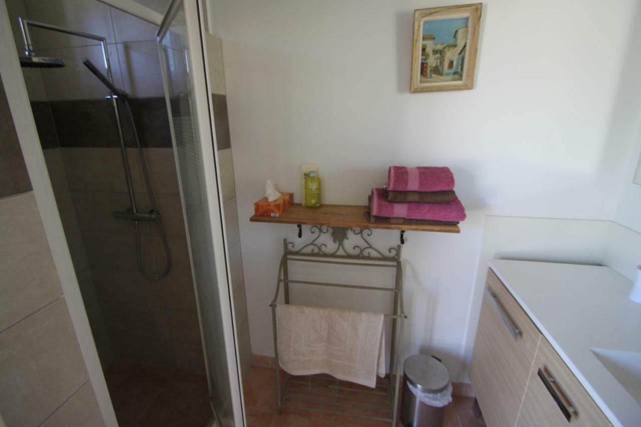 Amour Provence Seguret Bagian luar foto